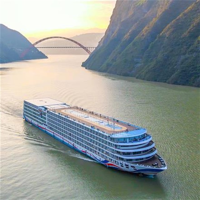 三峡华夏三号游轮
