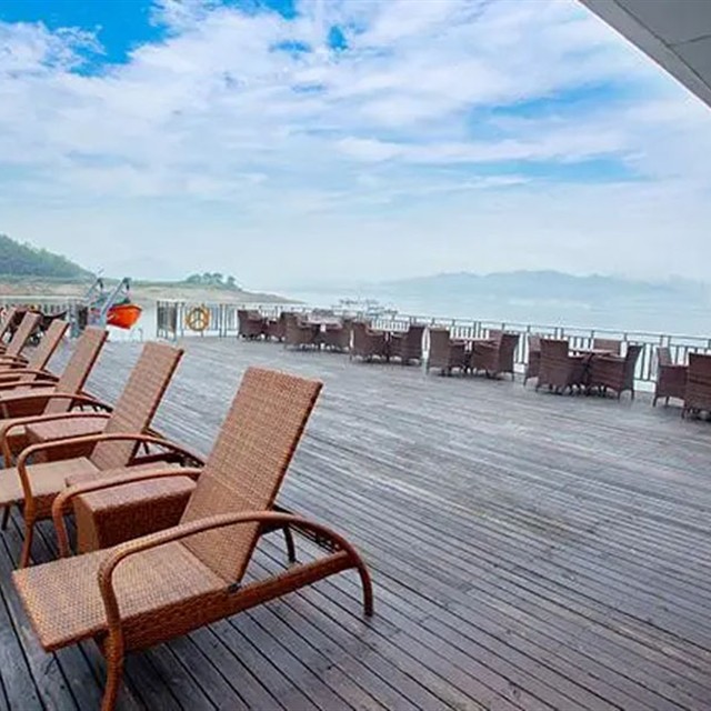 三峡高峡平湖5号游轮