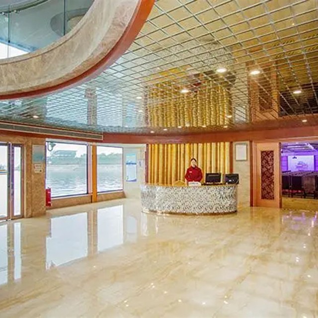 三峡高峡平湖5号游轮